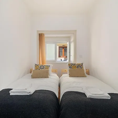 Apartment Liberty Avenue *